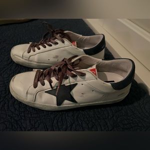 authentic Golden Goose Superstar.